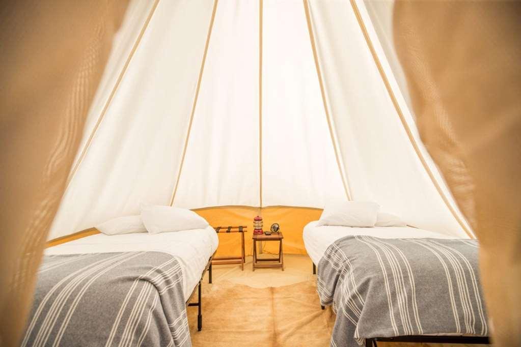 Under Canvas Acadia Surry Номер фото